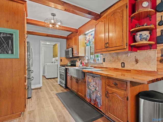 15652 Thompson Lane, Athens, AL 35611