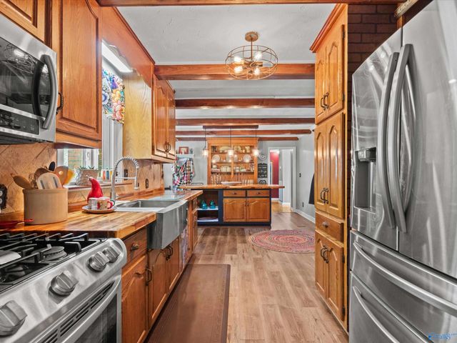 15652 Thompson Lane, Athens, AL 35611
