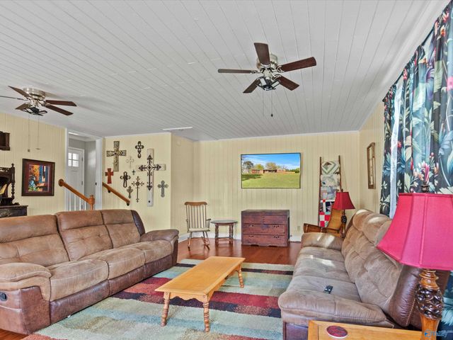 15652 Thompson Lane, Athens, AL 35611