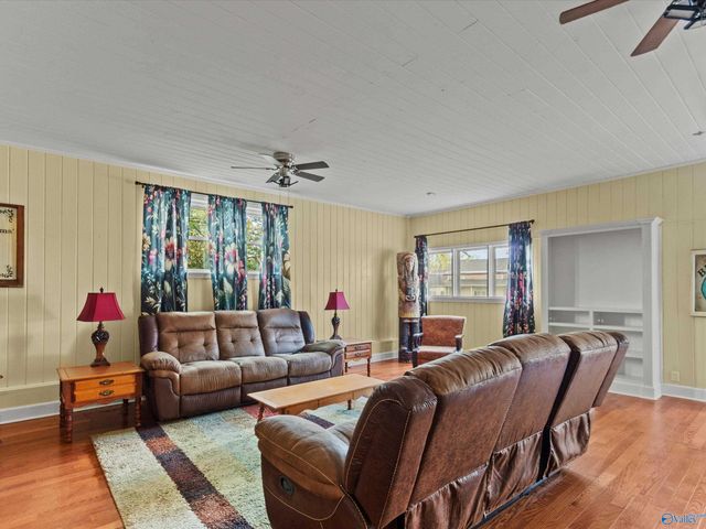 15652 Thompson Lane, Athens, AL 35611