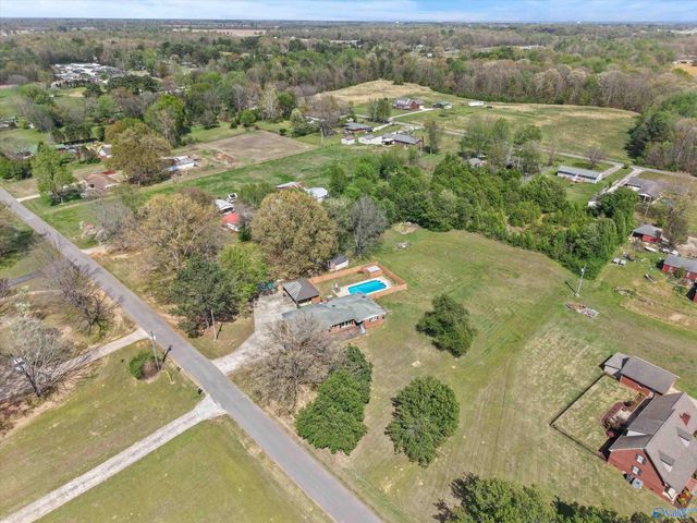 15652 Thompson Lane, Athens, AL 35611