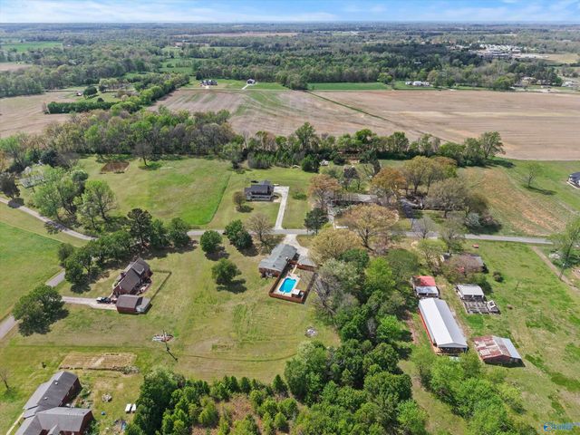 15652 Thompson Lane, Athens, AL 35611