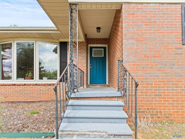 15652 Thompson Lane, Athens, AL 35611