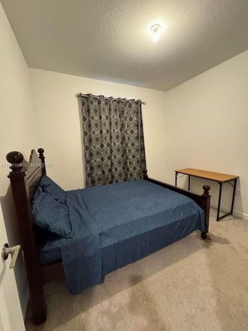 13043 SW 286th Way, Homestead, FL 33033