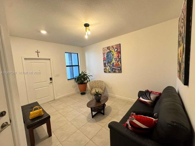 13043 SW 286th Way, Homestead, FL 33033