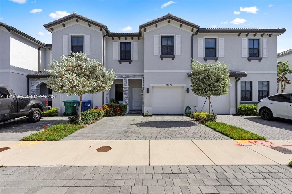 13043 SW 286th Way, Homestead, FL 33033