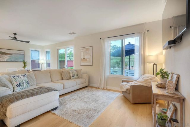 529 Peach Way, San Marcos, CA 92069