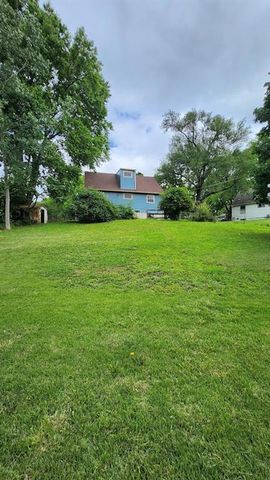 7703 E 50th Street, Kansas City, MO 64129