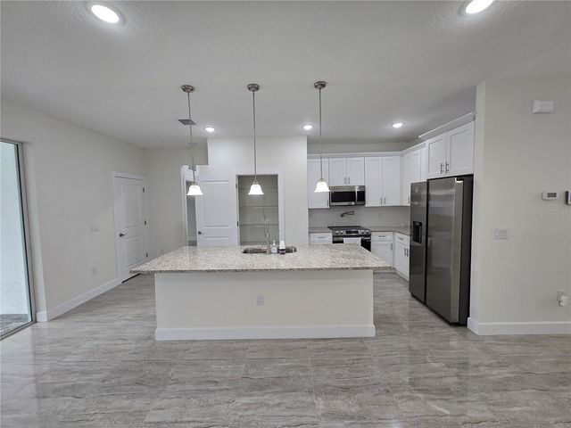 890 E 19TH STREET, St Cloud, FL 34769
