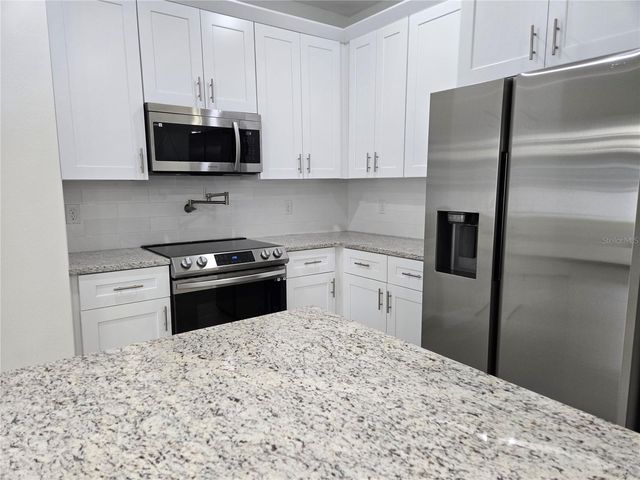 890 E 19TH STREET, St Cloud, FL 34769