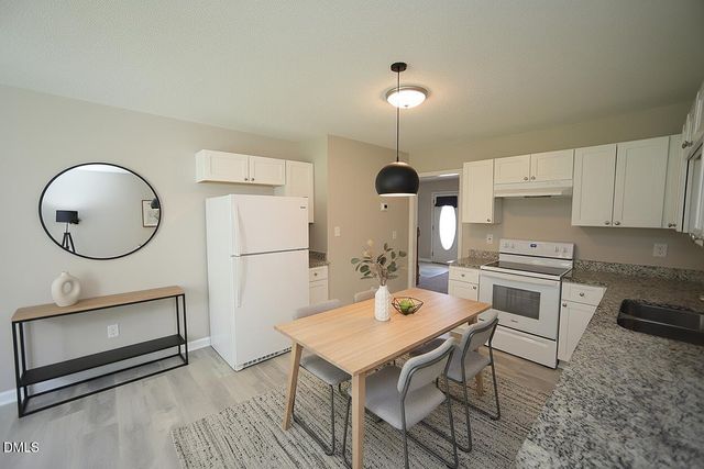 208 Wimbledon Court, Clayton, NC 27520