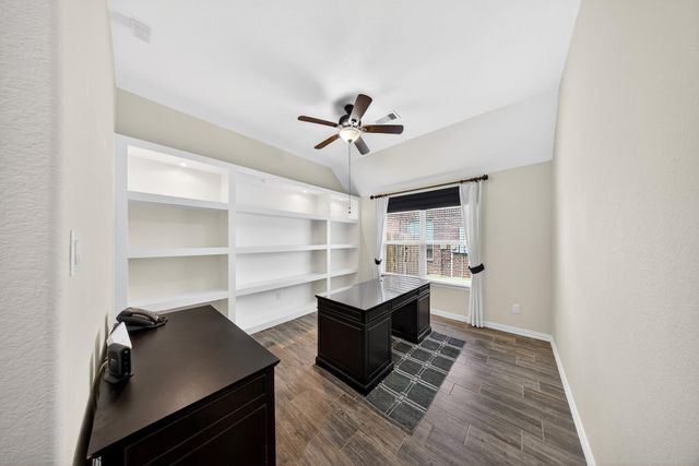 2829 Parkside Village Court, Pearland, TX 77581
