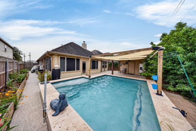 2829 Parkside Village Court, Pearland, TX 77581