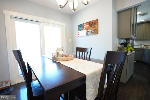 427 AUSTIN AVE, Barrington, NJ 08007