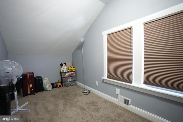 427 AUSTIN AVE, Barrington, NJ 08007