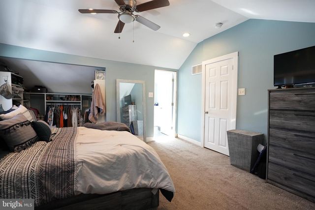 427 AUSTIN AVE, Barrington, NJ 08007