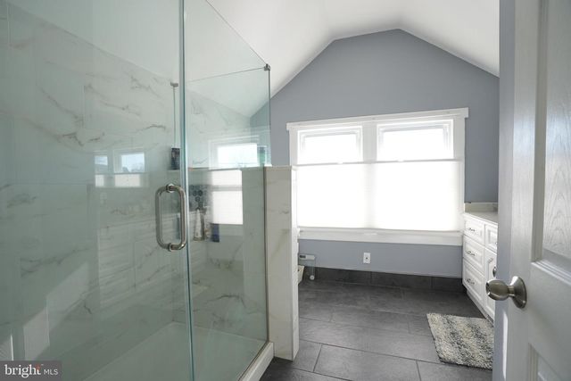 427 AUSTIN AVE, Barrington, NJ 08007