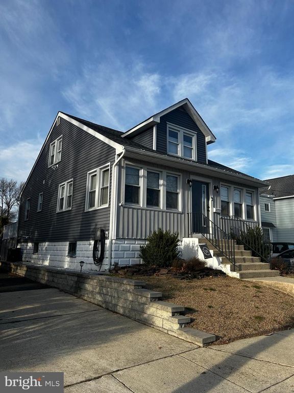 427 AUSTIN AVE, Barrington, NJ 08007