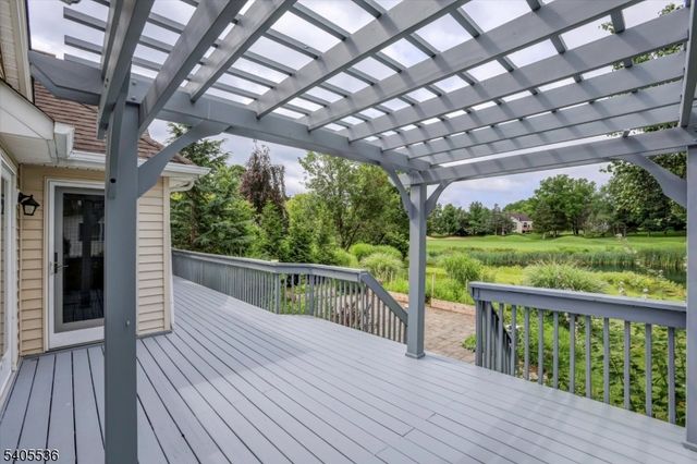 2 Post Oak Ct, Hardyston Twp., NJ 07419