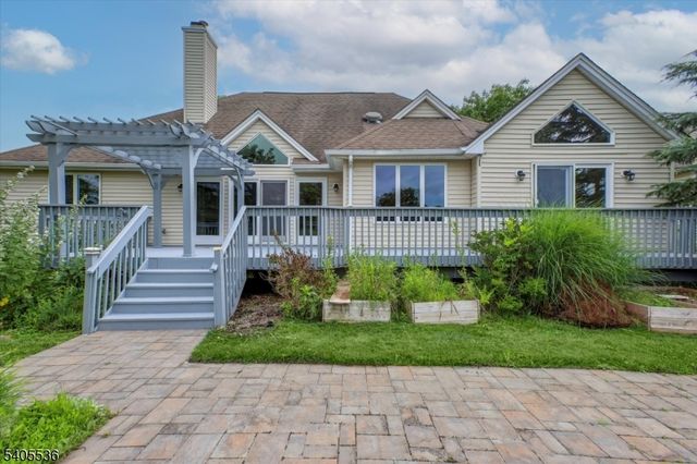 2 Post Oak Ct, Hardyston Twp., NJ 07419