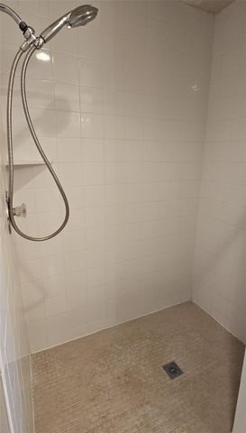 9210 San Saba Court, La Porte, TX 77571