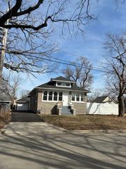 124 S Raynor Avenue, Joliet, IL 60436