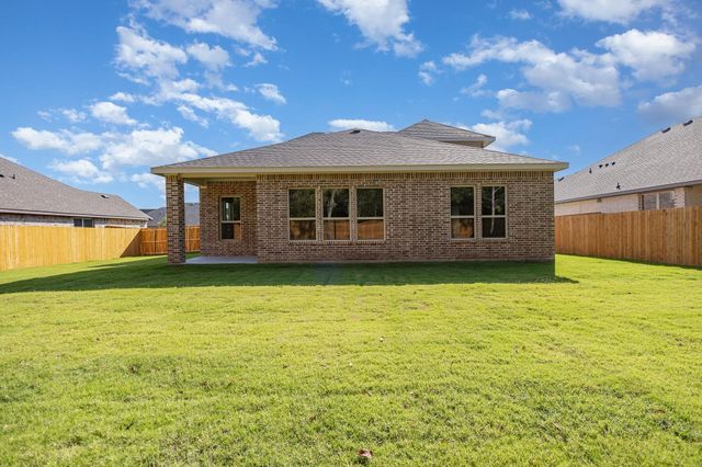 609 Candace Drive, Desoto, TX 75115