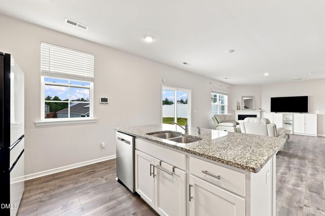 1420 Carisbrooke Drive, Mebane, NC 27302