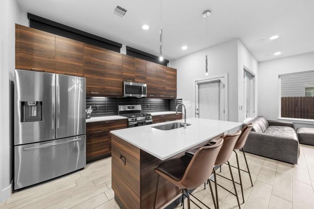 2307 Clementine Street, Houston, TX 77020