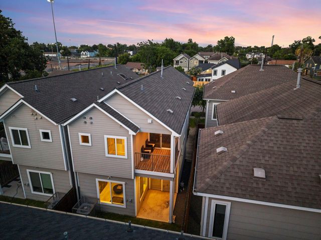 2307 Clementine Street, Houston, TX 77020