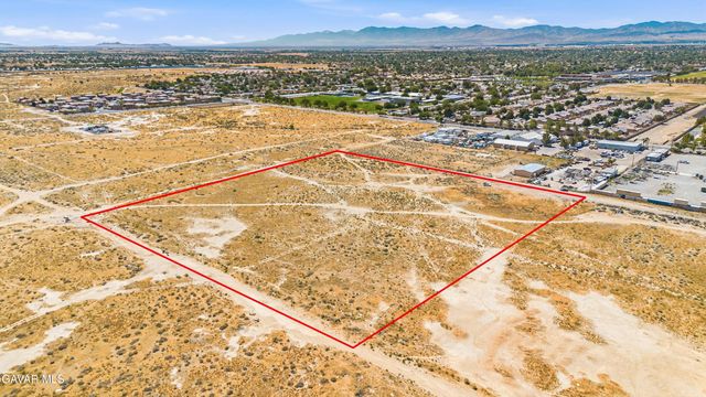 300 E Ave H4, Lancaster, CA 93534