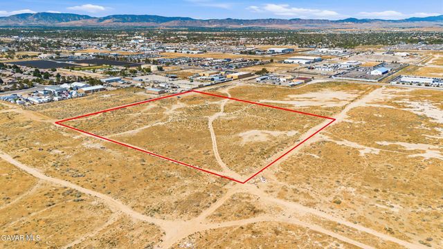 300 E Ave H4, Lancaster, CA 93534