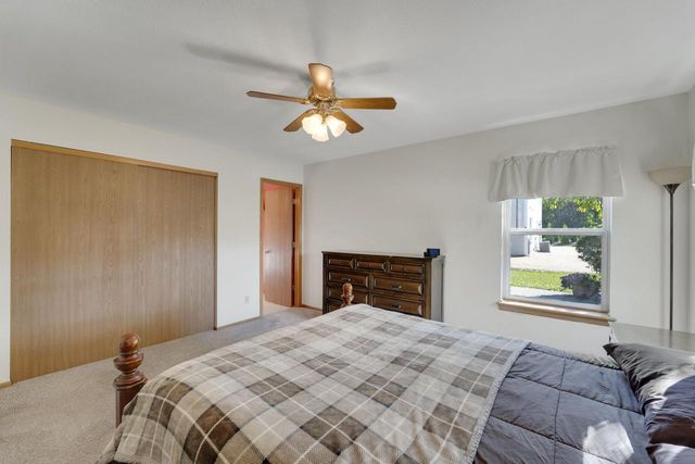 2969 W Bridge STREET, Greenfield, WI 53221