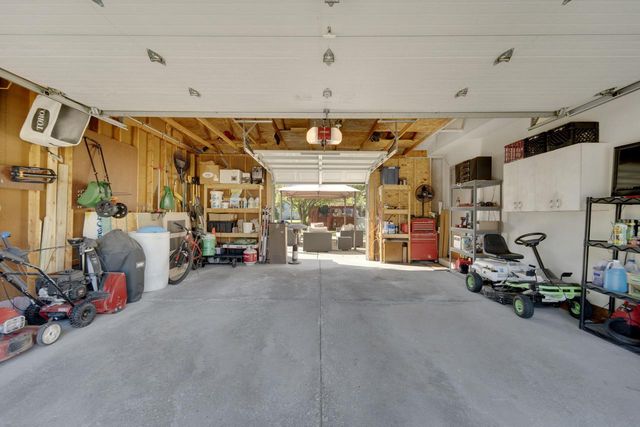 2969 W Bridge STREET, Greenfield, WI 53221
