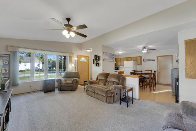 2969 W Bridge STREET, Greenfield, WI 53221