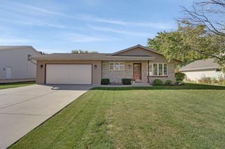 2969 W Bridge STREET, Greenfield, WI 53221