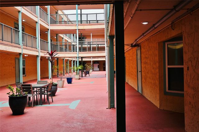 9520 Seawall Boulevard 111, Galveston, TX 77554