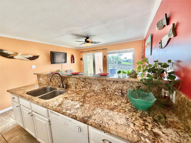 9520 Seawall Boulevard 111, Galveston, TX 77554