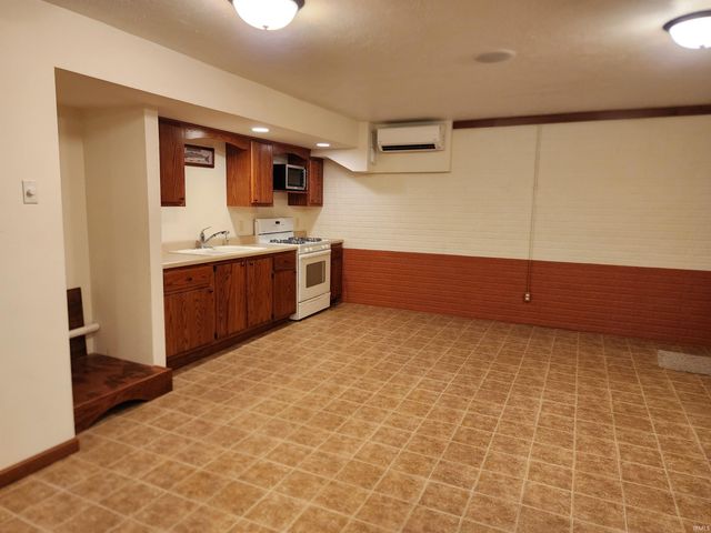 12454 Stoney Drive, Middlebury, IN 46540