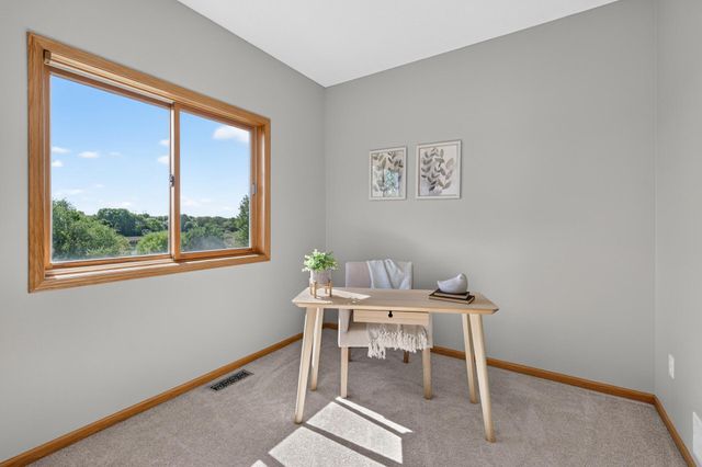 3668 Woodside Drive, Monticello, MN 55362