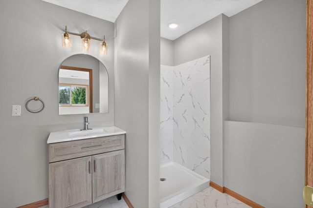3668 Woodside Drive, Monticello, MN 55362