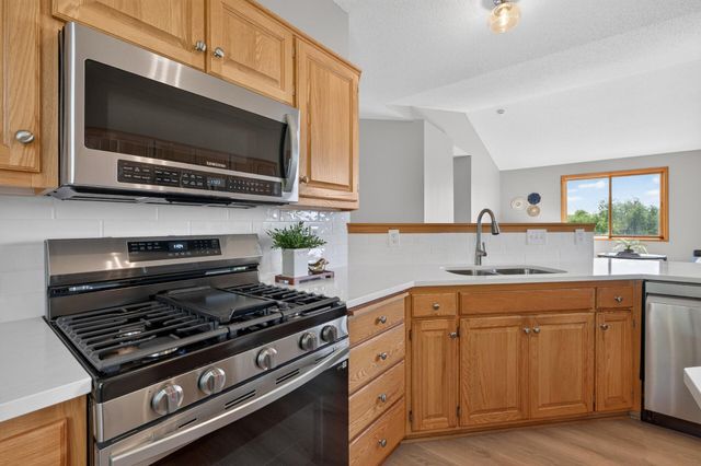 3668 Woodside Drive, Monticello, MN 55362