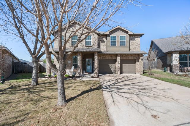 2904 Big Horn Bluff Court, Fort Worth, TX 76108