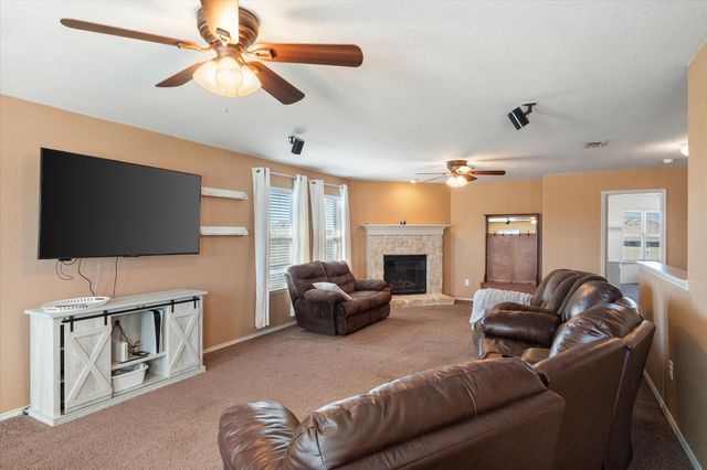 2904 Big Horn Bluff Court, Fort Worth, TX 76108