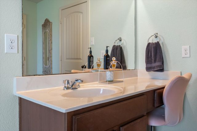 2904 Big Horn Bluff Court, Fort Worth, TX 76108