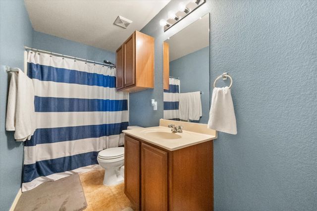 2904 Big Horn Bluff Court, Fort Worth, TX 76108