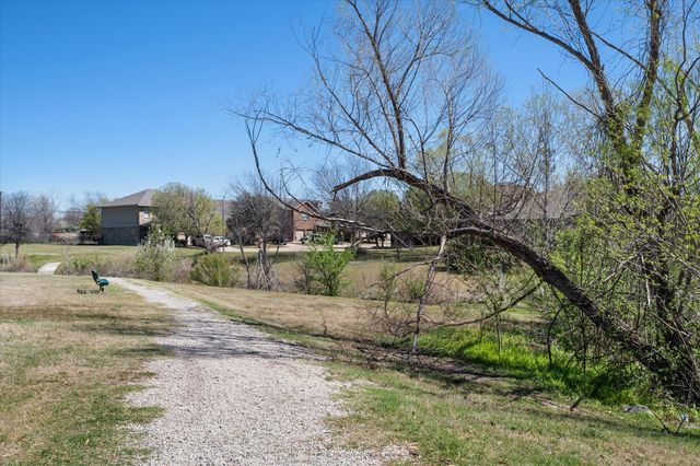 2904 Big Horn Bluff Court, Fort Worth, TX 76108