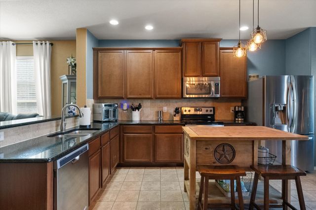 2904 Big Horn Bluff Court, Fort Worth, TX 76108