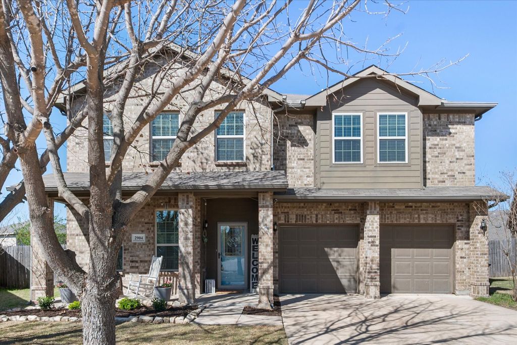 2904 Big Horn Bluff Court, Fort Worth, TX 76108
