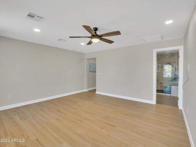 5122 W FALLEN LEAF Lane, Glendale, AZ 85310